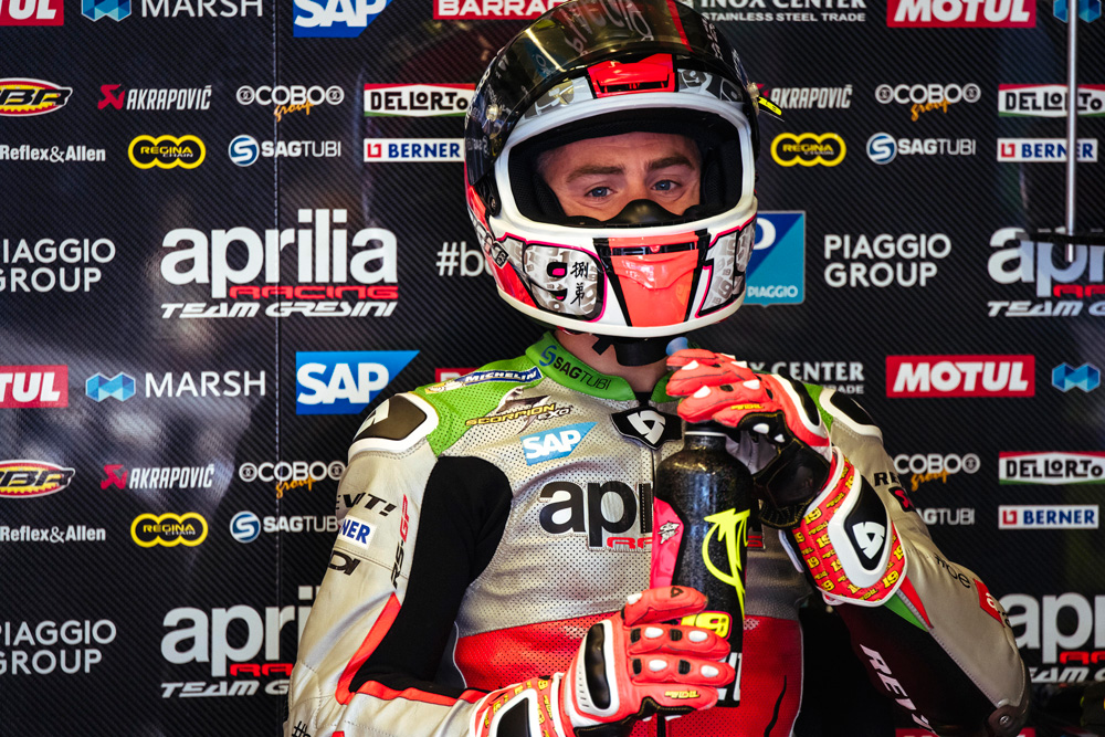 Sag Tubi official sponsor Aprilia Racing Team Gresini (Alvaro Bautista motoGP 2016)
